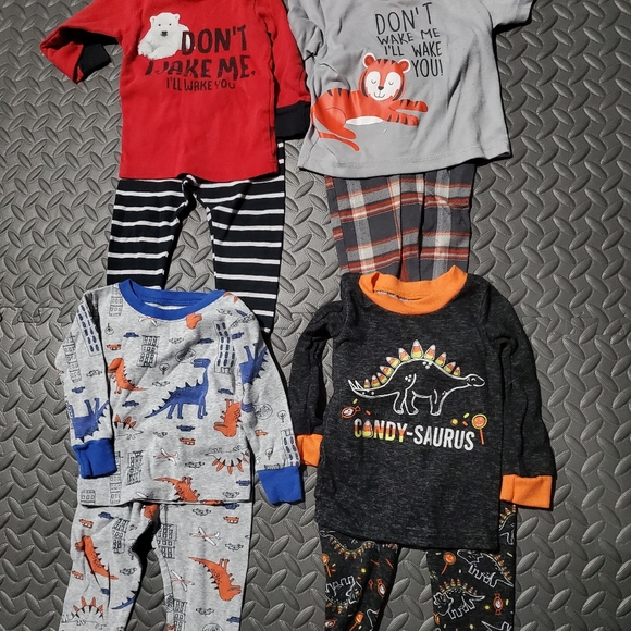 Boys pajamas - Picture 2 of 5
